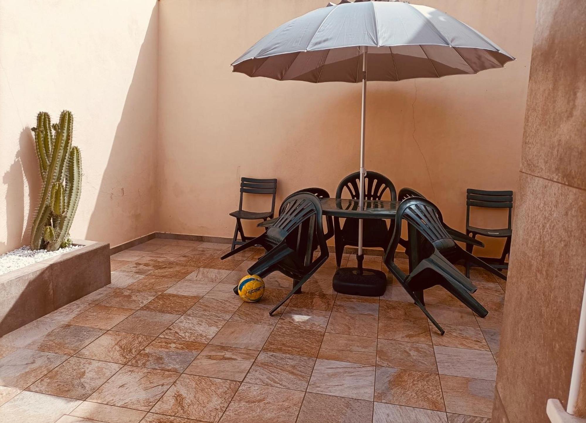 Il Quarzo Villa Cabras Ngoại thất bức ảnh